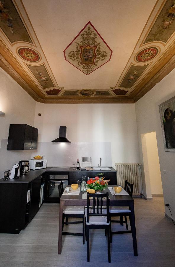 Wall Up Apartment Floransa Dış mekan fotoğraf
